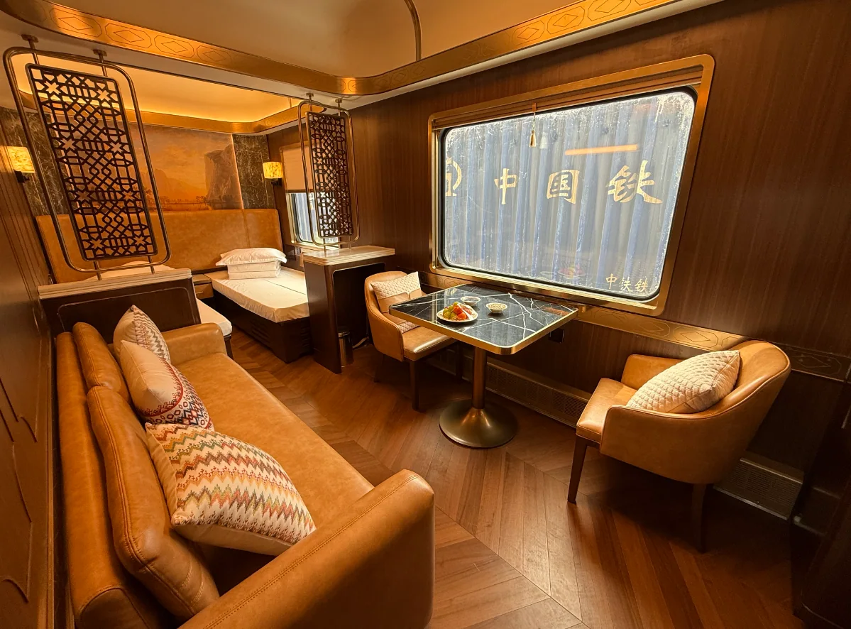 Cabins & Service in Photographs · Product photograph