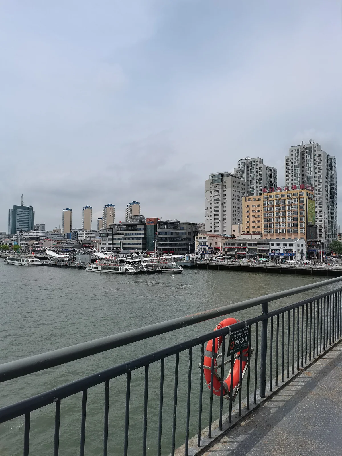 Yalu Broken Bridge · Looking towards Dandong
