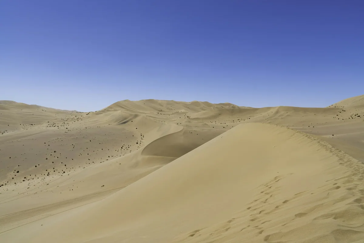 Mingsha dunes · Dunhuang