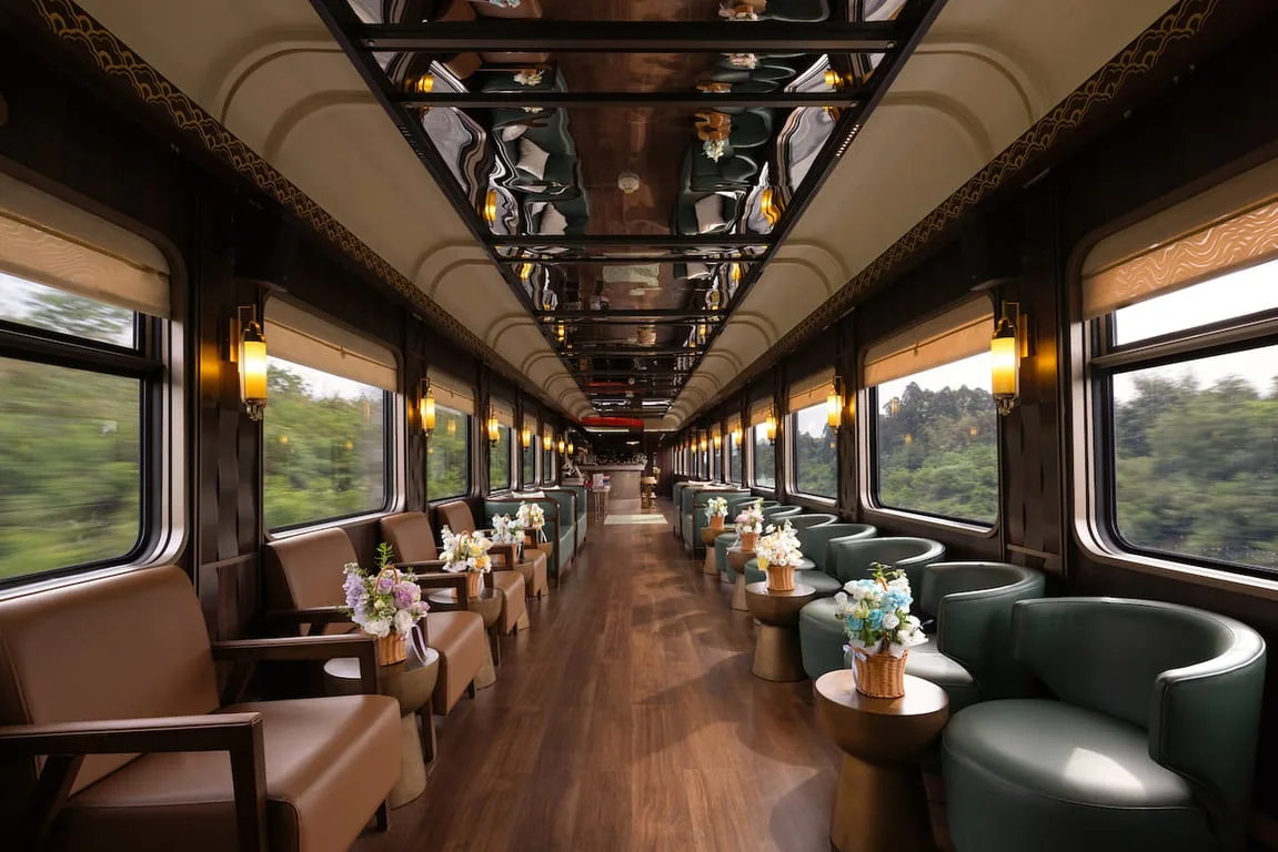 Chengdu · Life on board